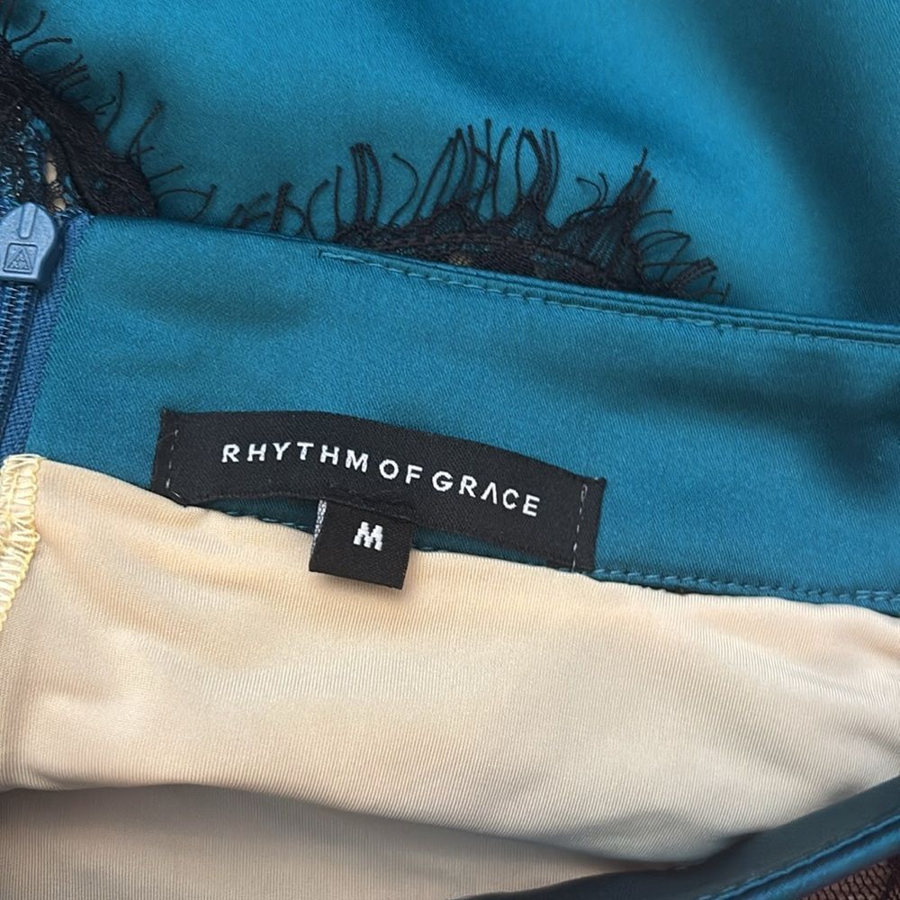 Rythm of Grace Elegant Teal satin Lace Accent Skirt, M - Picture 6 of 7